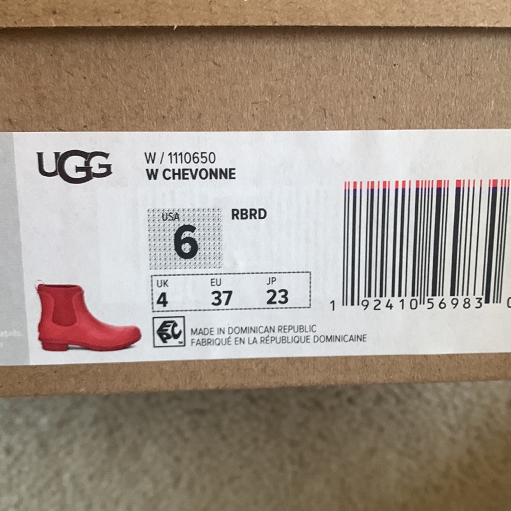 NIB UGG Rain Boots - Picture 7 of 8